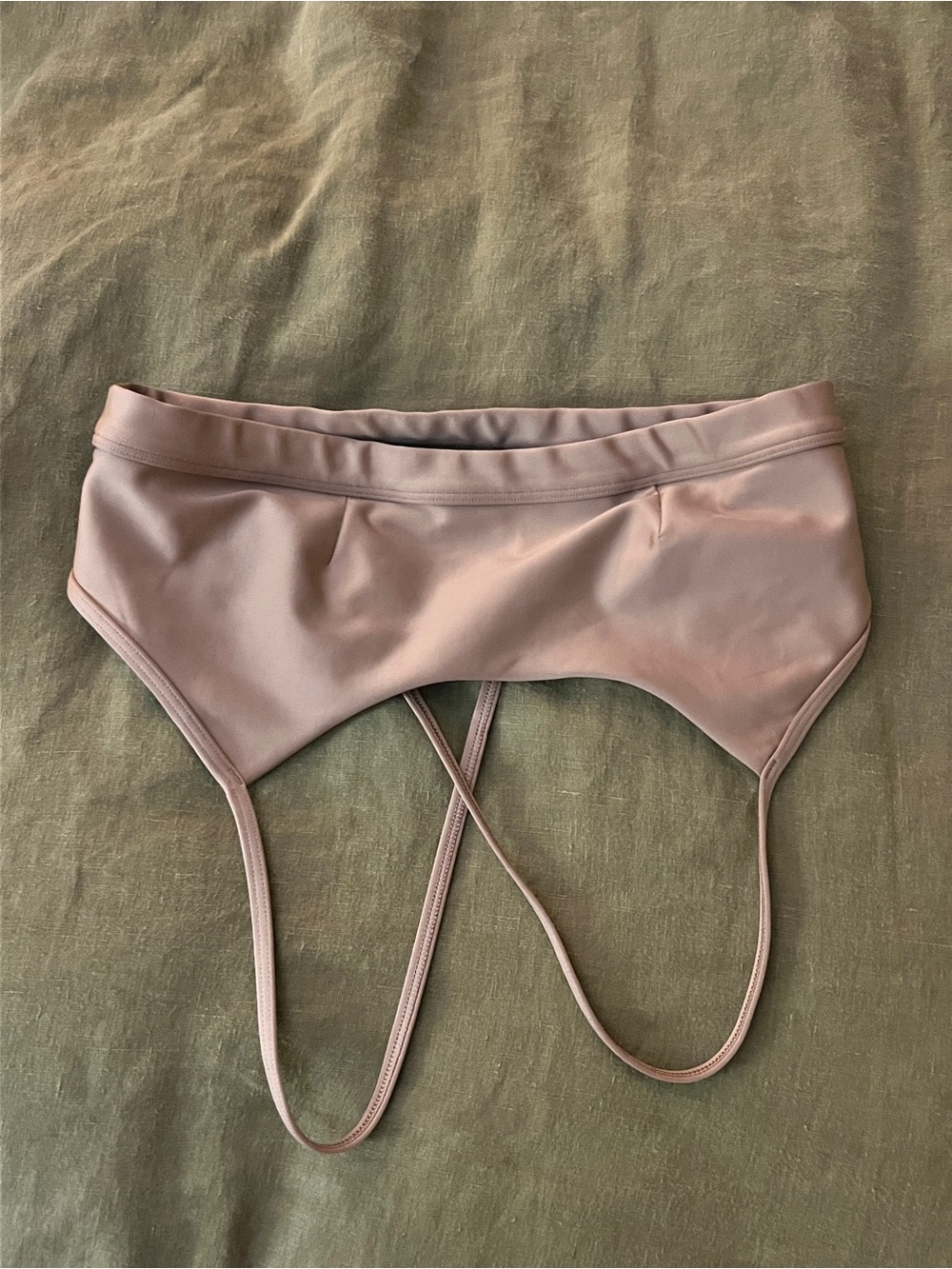 Alo airlift intrigue bra